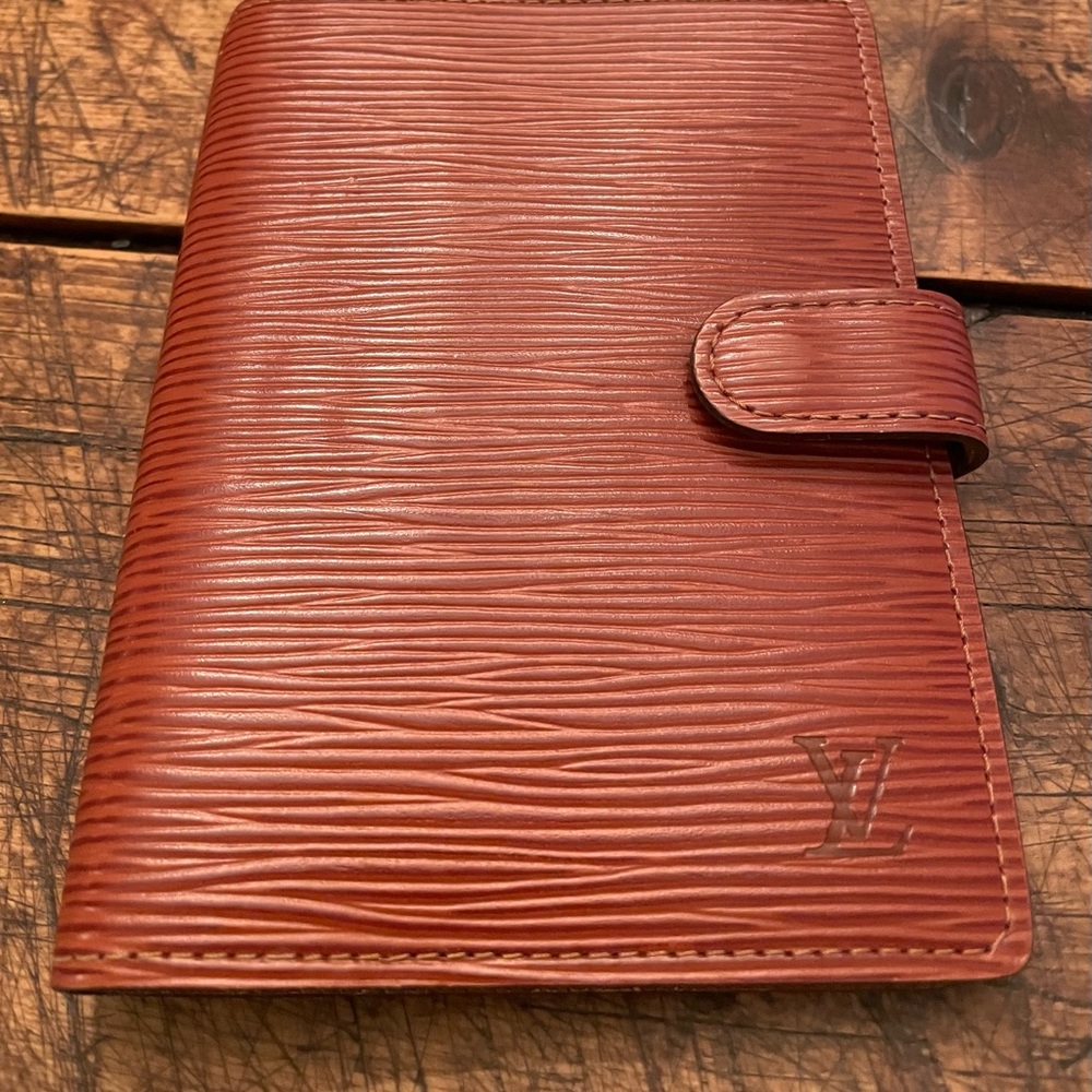 Louis Vuitton EPI Small Agenda CA1909